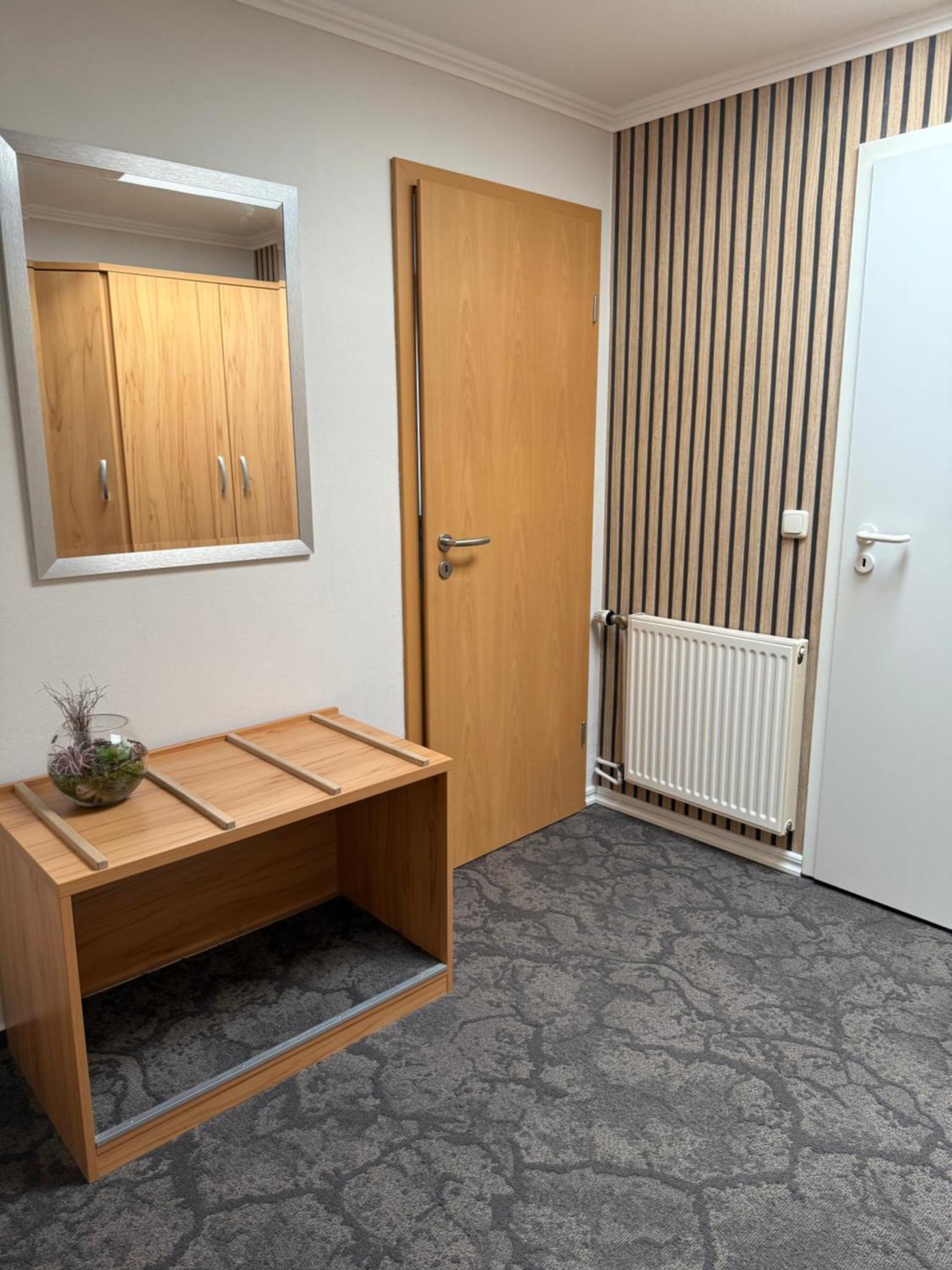 Hotel Peters 纽哈灵吉塞尔 外观 照片
